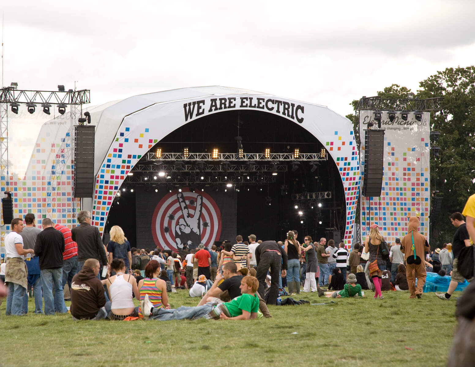 Electric Picnic Web Size 1